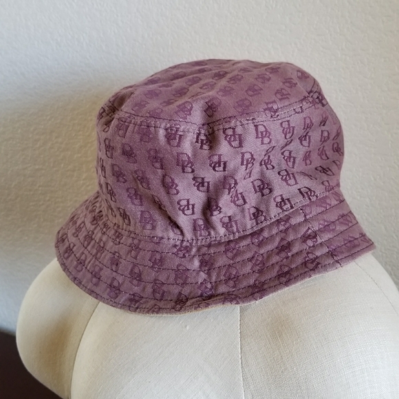 Dooney & Bourke unique suede/ monogram bucket hat - Picture 2 of 6